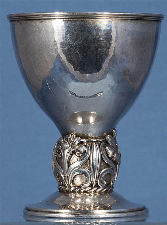 A good 1930s Arts & Crafts planished silver goblet, by Omar Ramsden, Height 115mm Weight 7.3oz/230grms
